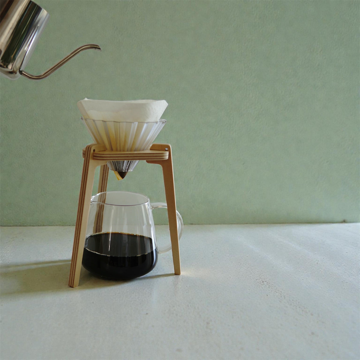 tripod coffee dripper stand